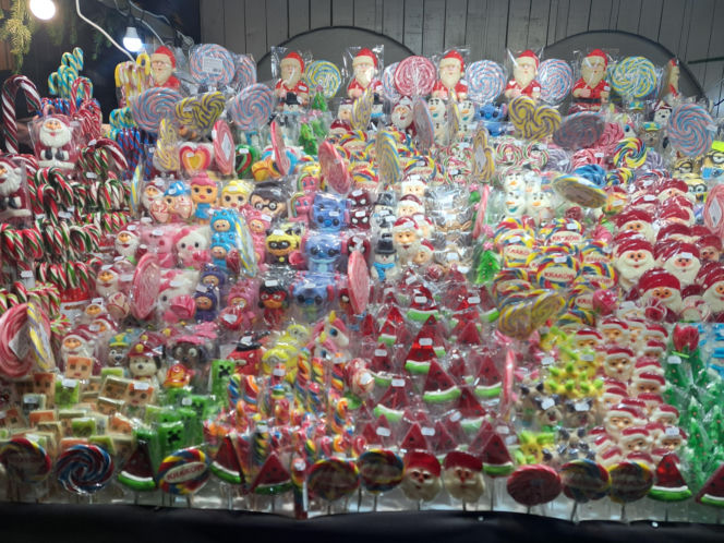 Jarmark Bożonarodzeniowy 2025 na Rynku Głównym w Krakowie. Jedzenie drogie jak nigdy