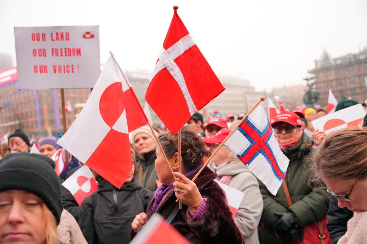 Tysiące ludzi na ulicach Kopenhagi. Masowe protesty przeciwko Trumpowi