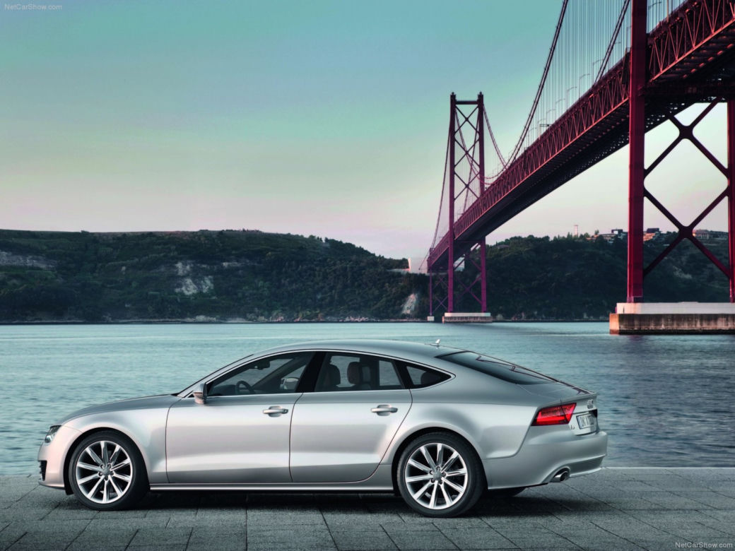 Audi A7 hatchback, model 2011