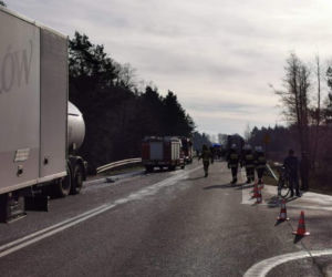 Jacentów: KARAMBOL na DK74. Rozbity RADIOWÓZ i cysterna z LPG!