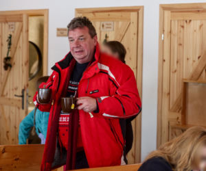 Michał Wójcik z PiS szaleje na nartach