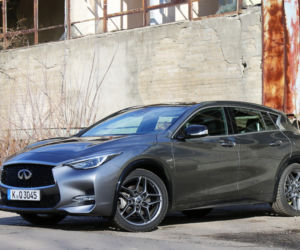 Infiniti Q30 Sport 2.0 Turbo AWD