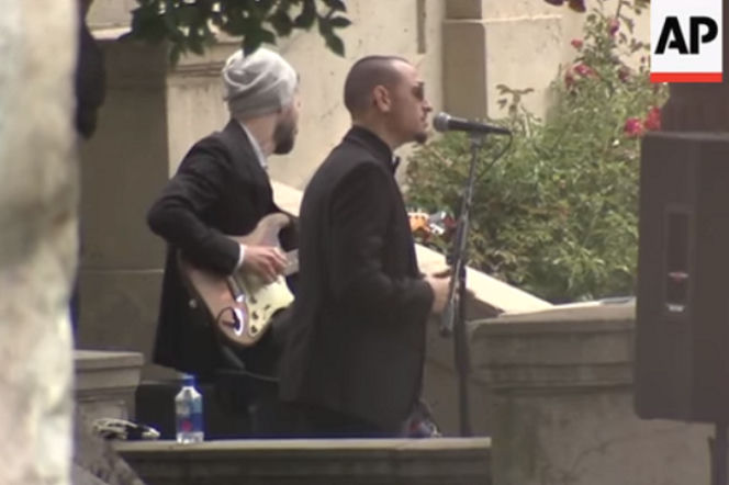 Pogrzeb Chestera Benningtona. Piosenka Hallelujah na pożegnanie?