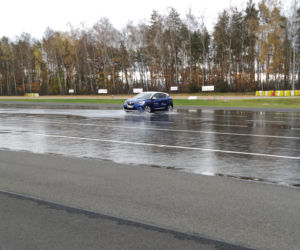 Ruszają szkolenia dla kierowców 2021 na Torze Modlin