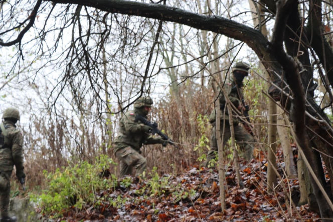 Warszawa: Antyterroryści w akcji! Służby zaskoczyły mieszkańców na Ochocie