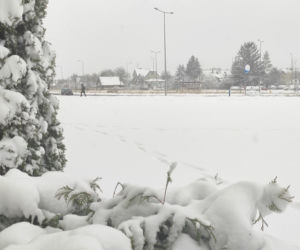 Białystok. Kwietniowy atak zimy. Osiedle pod śniegiem