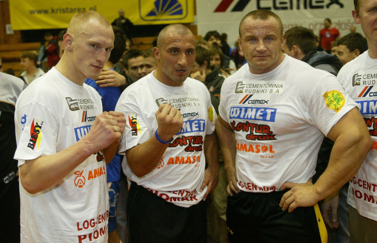 Pudzianowski, Najman i Włodarczyk w meczu "Bokserzy vs Żużlowcy" w 2006 roku