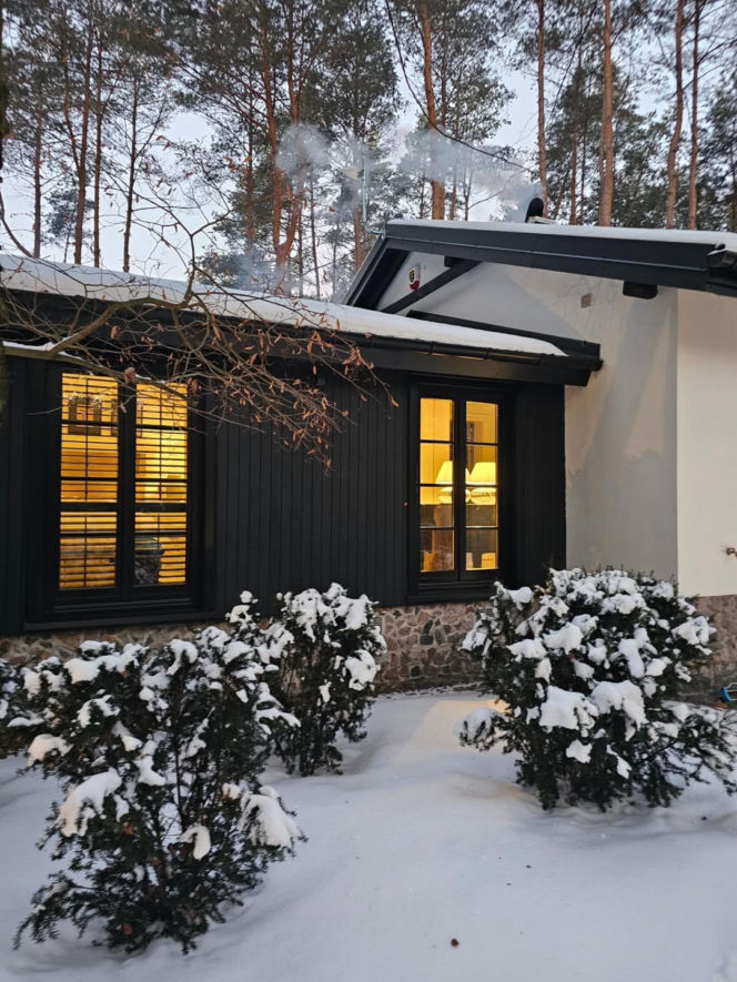 Krzysztof Miruś wyremontował leśny dom, który należał do Jerzego Połomskiego
