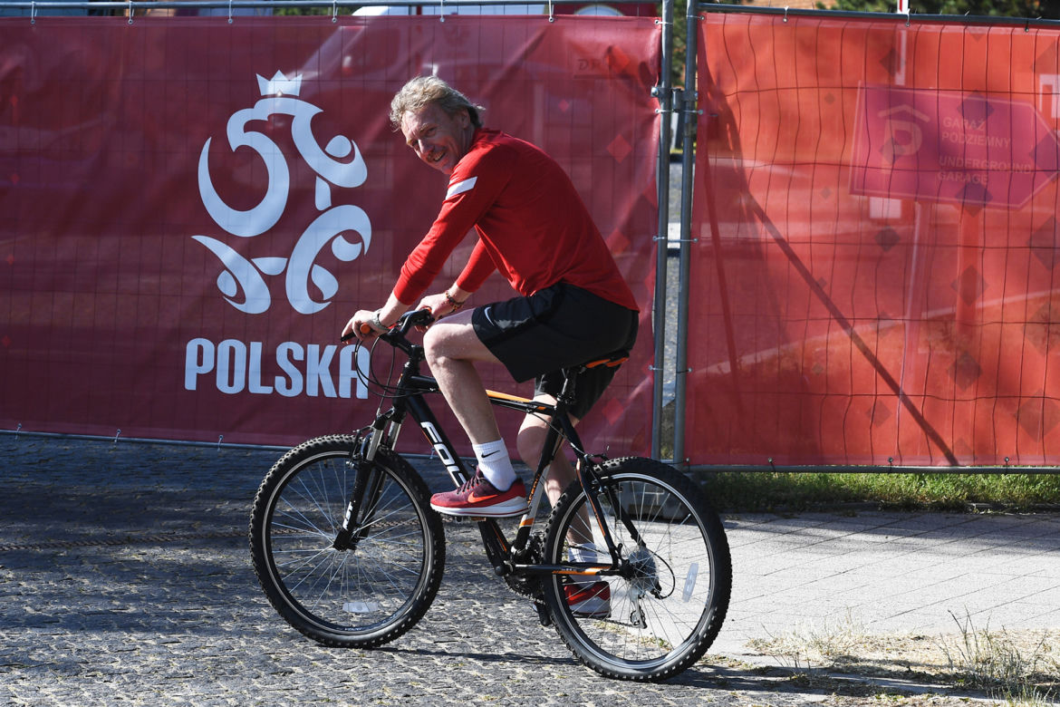Kibice drżą o występ Jana Bednarka w Polska - Szwecja! Paulo Sousa nie chciałby, by to wyszło na jaw [ZDJĘCIA]