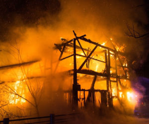 Ruda: pożar zabytkowego młyna (14.01.2021)