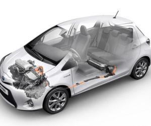 TOYOTA YARIS HYBRID