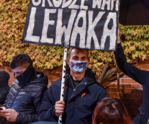Strajk kobiet w Toruniu. Tańce, straż pod kościołem i wiele więcej - środa (28.10.2020)