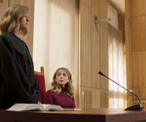 Mecenas Porada, odcinek 1: Kasia (Aleksandra Domańska), klientka (Magdalena Pociecha) 