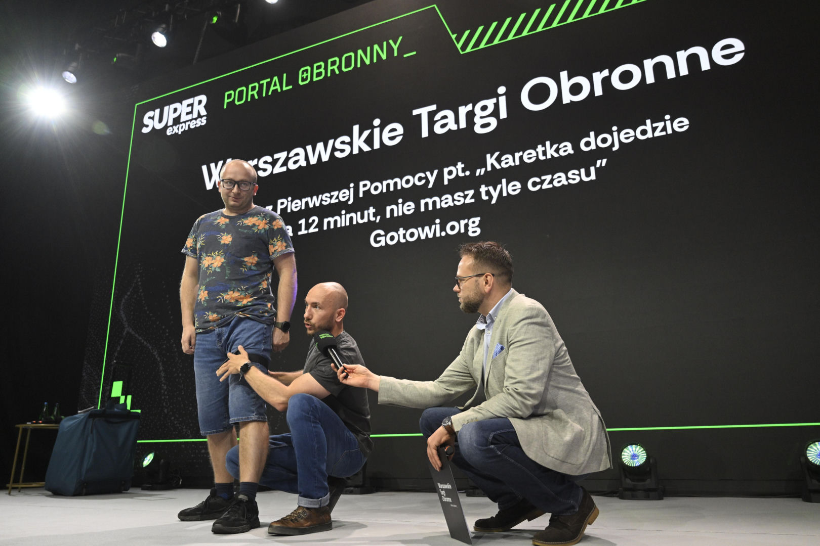 Warszawskie Targi Obronne. Scena Biała Blok z Pierwszej Pomocy pt. „Karetka dojedzie za 12 minut, nie masz tyle czasu”