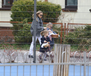 Kasia Tusk z córkami z koszyczkiem przyjechali do Donalda