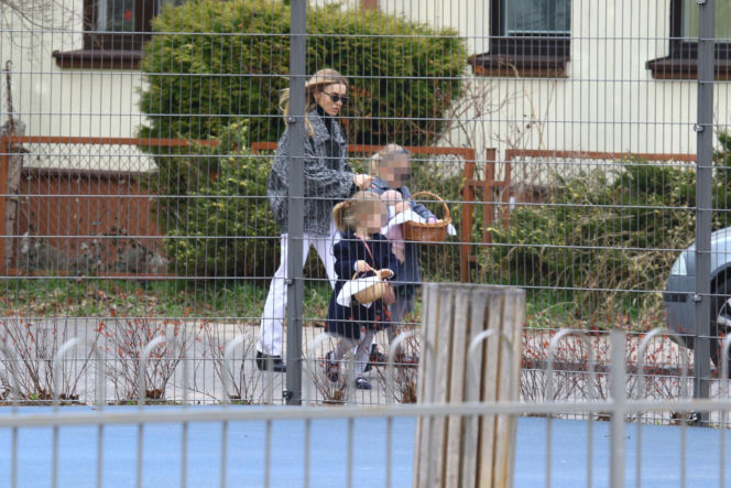 Kasia Tusk z córkami z koszyczkiem przyjechali do Donalda