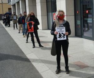 Czarny protest przeciwko całkowitemu  zakazowi aborcji