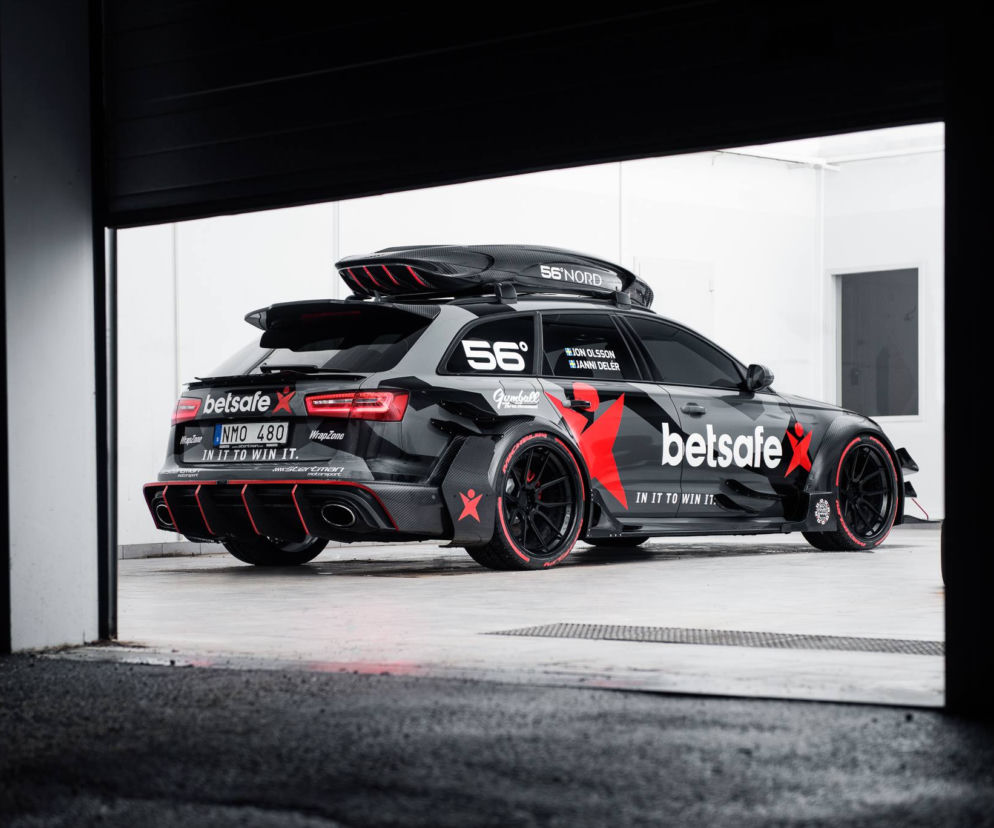 Jon Olsson Audi RS6 Avant DTM 