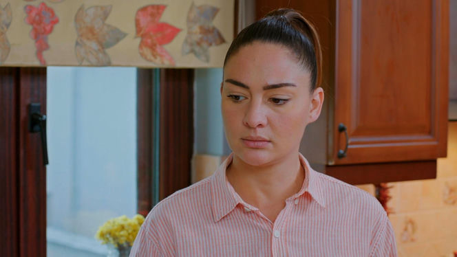 Miłość i nadzieja odc. 329. Yildiz