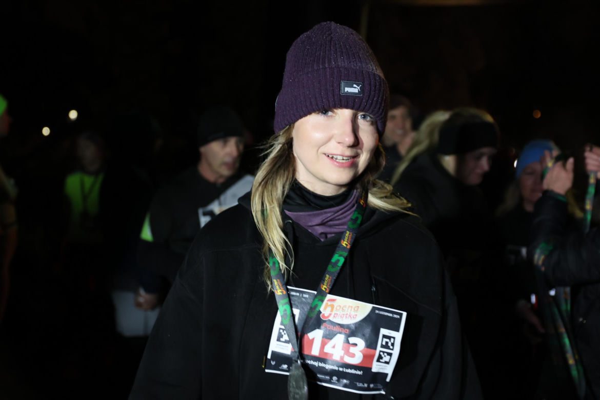 Nocna Piątka 2024. Pobiegli alejkami parku Ludowego w Lublinie