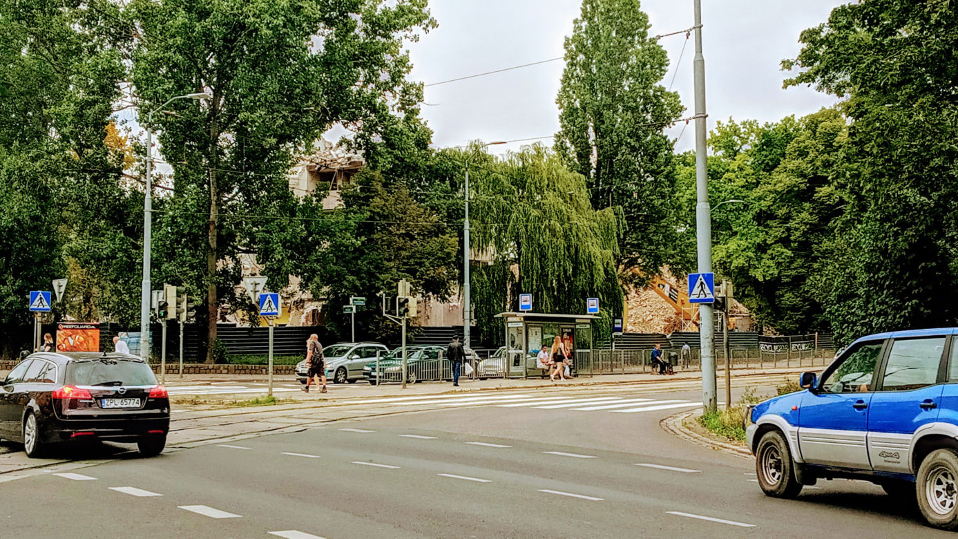 Rozbiórka Domu Marynarza - lipiec 2020