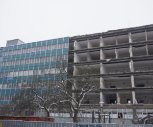 Rozbiórka słynnego budynku UW na Mokotowie