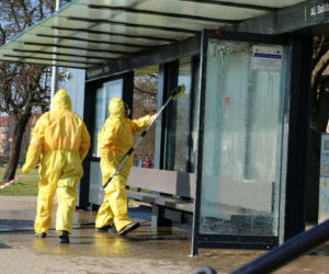 Kielce walczą z koronawirusem. Wielka dezynfekcja przystanków!