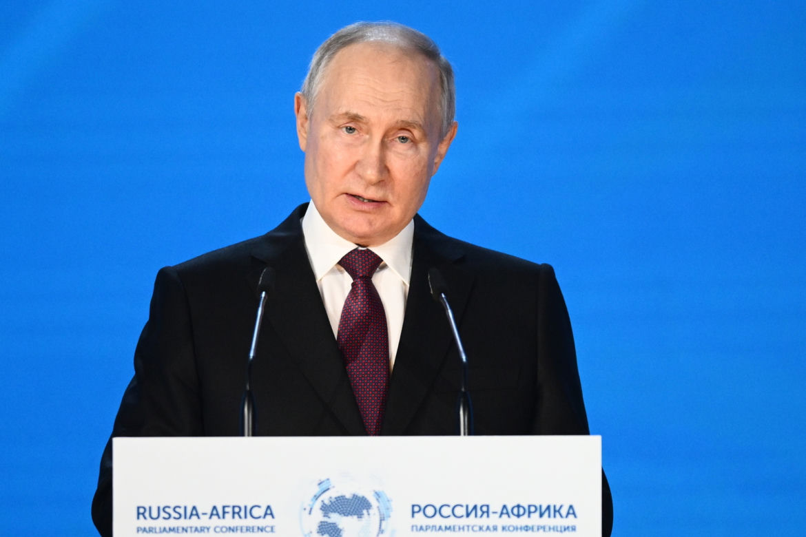 Putin poważnie chory? Podczas spotkania zauważono jeden znak