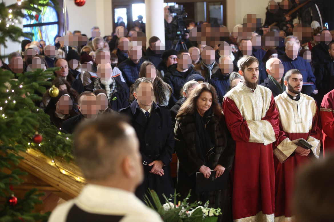 Pogrzeb ks. Isakowicza-Zaleskiego. Tak żegnają zmarłego kapłana