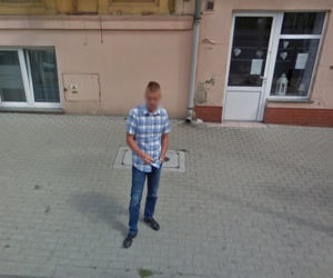 Mieszkańcy Kalisza na zdjęciach z Google Street View. Rozpoznajesz kogoś? [GALERIA] 