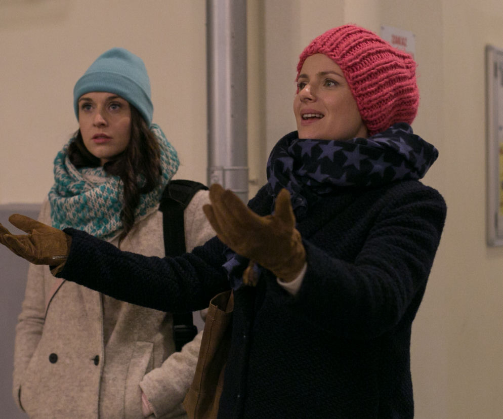 Singielka odcinek 129 Natalia (Julia Kamńska), Elka (Paulina Kowalik)