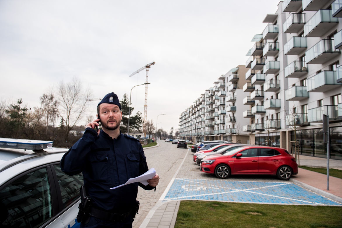Koronawirus w Trójmieście. Tak policjanci sprawdzają czy przestrzegasz kwarantanny