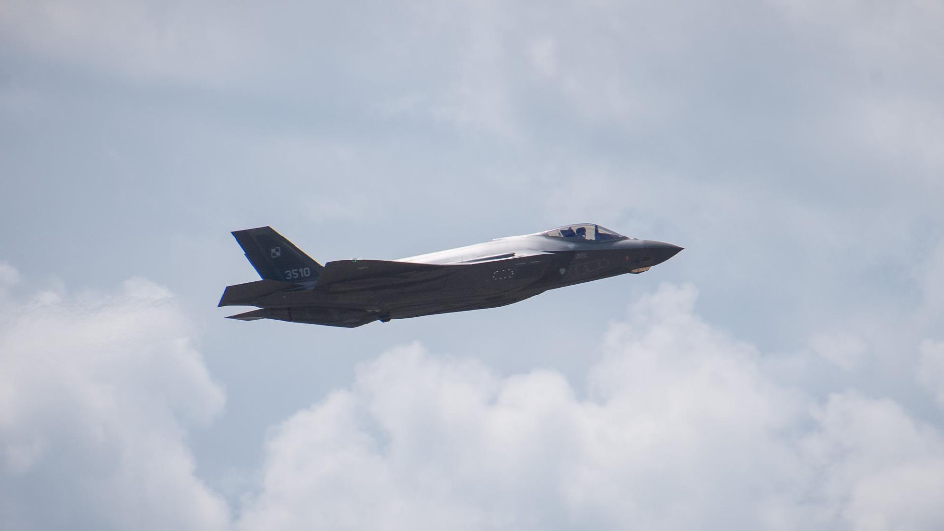 Ważny wysłannik USA przyjedzie do Polski. Powód? Przejęcie samolotów F-35 "Husarz"