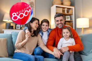 Zmiany w 800 plus. Pochylą się też nad KSeF