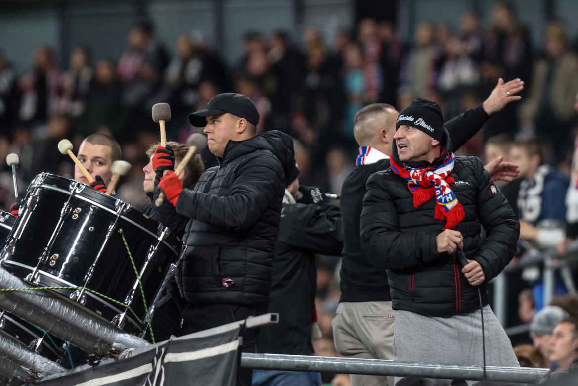 Górnik Zabrze - Jagiellonia Białystok, zdjęcia kibiców i zawodników z meczu 13. kolejki PKO BP Ekstraklasy