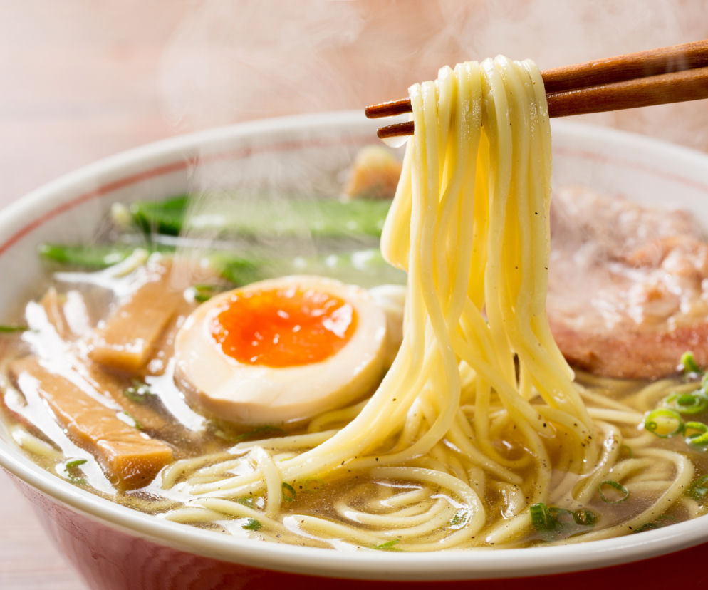 Ramen z makaronem: zupa gotowa w 20 minut