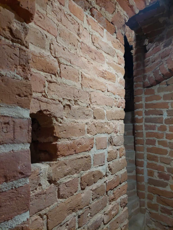 Byliśmy w zamku na wyspie po remoncie. Drugiego takiego w dawnych Prusach nie było. Też możecie, ale trzeba się spieszyć. 