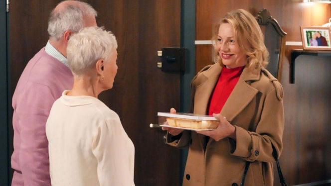 Barwy szczęścia odc. 3352. Wanda (Maja Barełkowska), Krzysztof Jaworski (Jacek Kałucki), Krystyna Złota (Hanna Bieluszko)