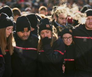 Szokująca decyzja sądu po pożarze w Szwajcarii! Nie żyje 40 osób, on chodzi wolno