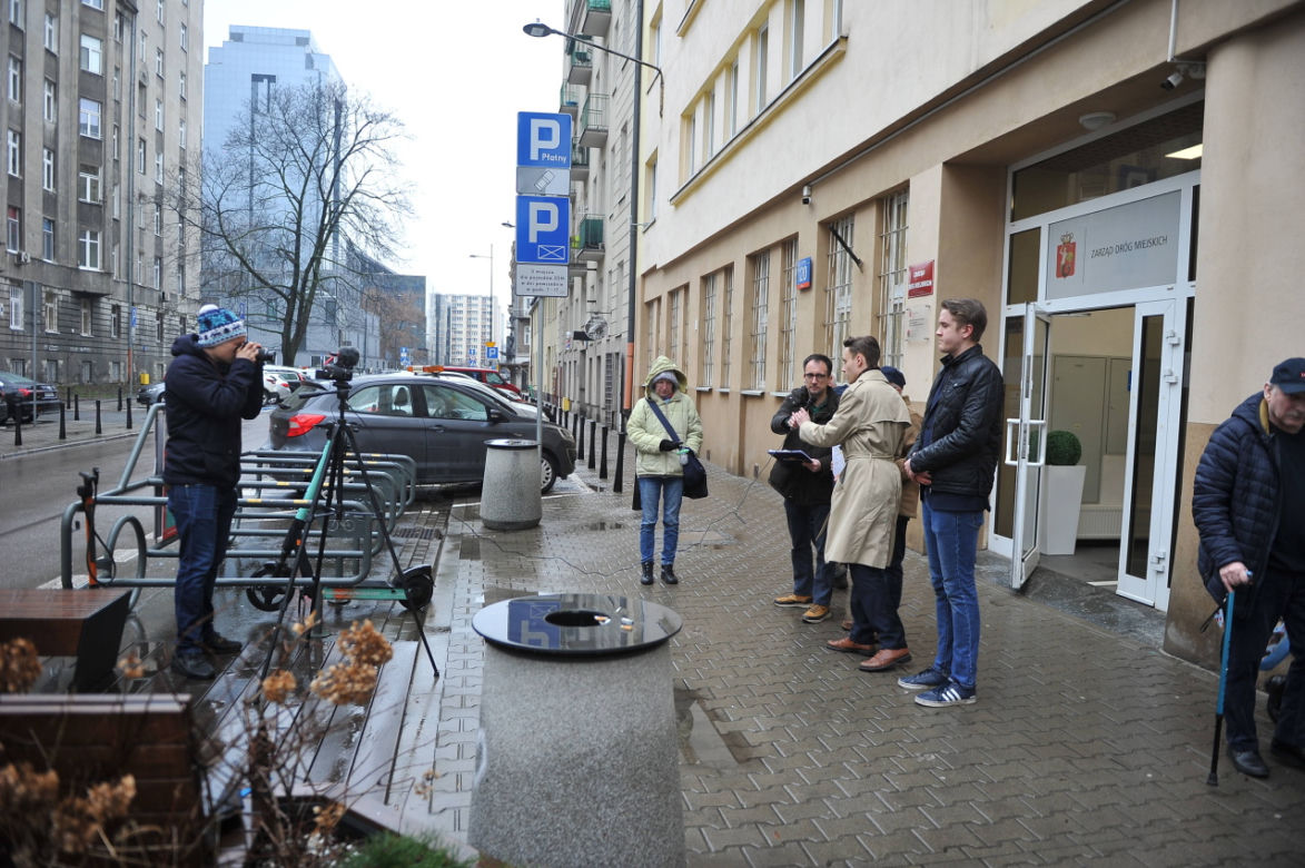 "Odblokujcie miasto od korków!" - aktywiści składają petycję u drogowców 