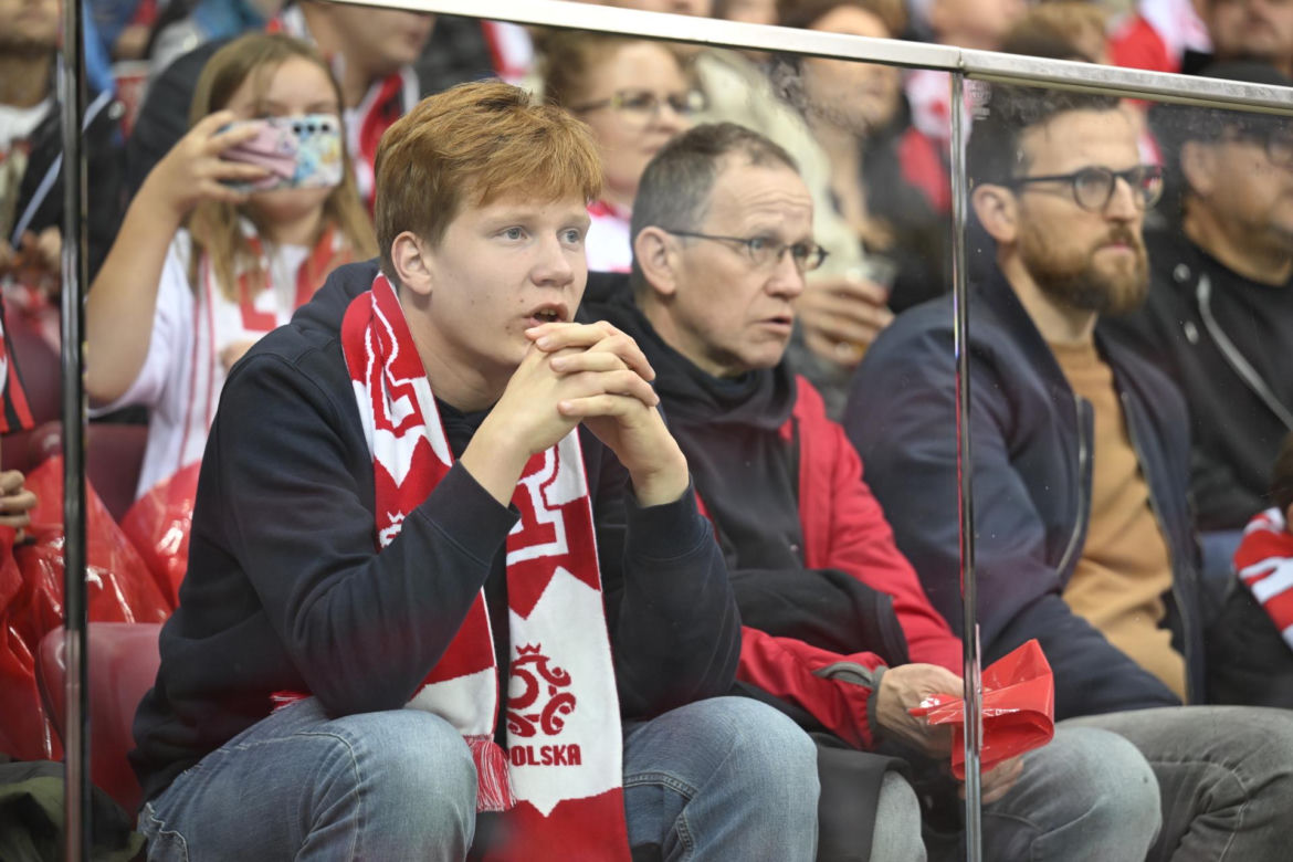 Kibice na meczu Polska - Rumunia. Znajdź się na zdjęciach z Narodowego!