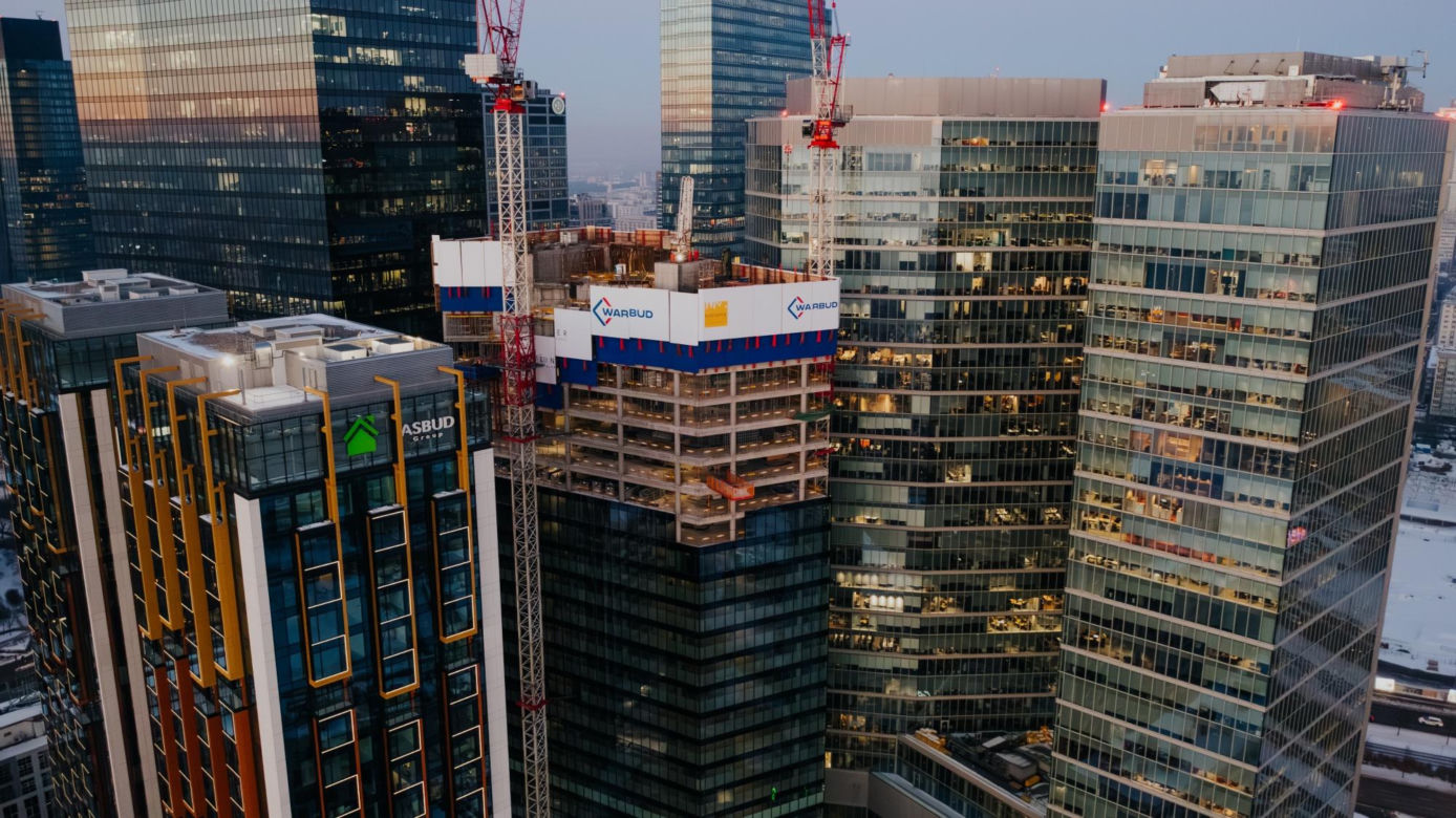 W centrum Warszawy trwa budowa Skylinera II