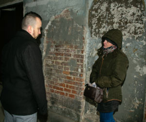 Juleczko wróć do domu. Ojciec cię nie tknie