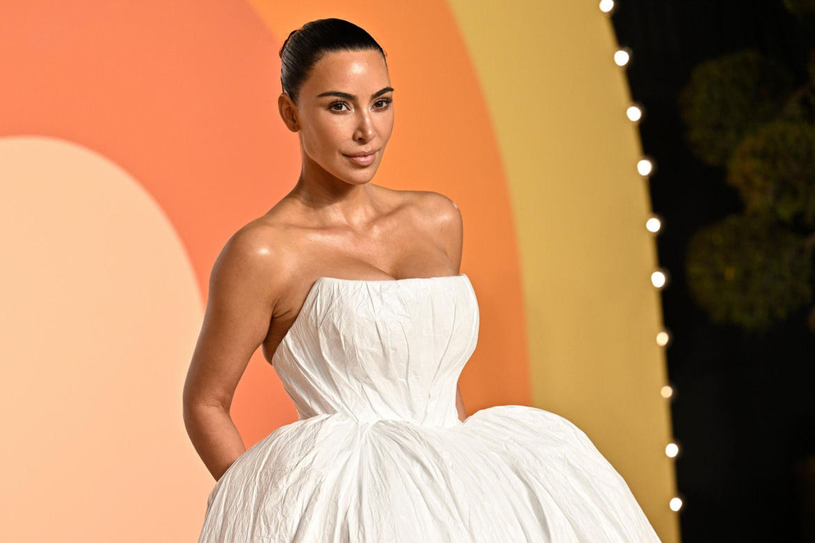 Wszyscy patrzyli na Kim Kardashian. Ale nic nie mogli zobaczyć!