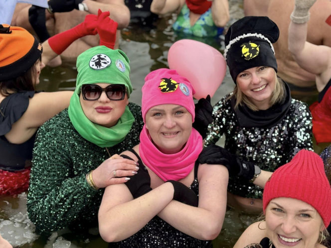 Historyczny I Zlot Morsów w Starachowicach