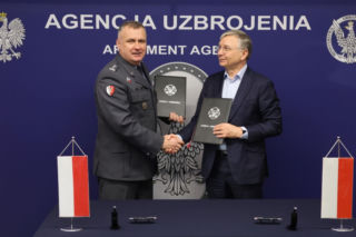 Umoa na drony Warmate 2025