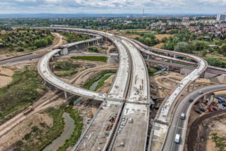 Mosty, estakady i las filarów – tak, za 1,7 miliarda złotych powstaje oczekiwany krakowski rozdzielacz ruchu 