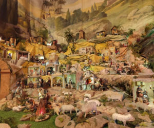 Niezwykła ruchoma szopka w Krakowie robi furorę! Ma ponad 100 figurek, a jej historia sięga 800 lat