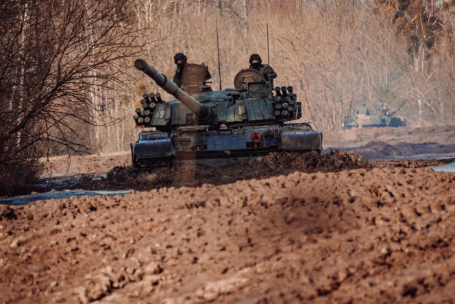 "Zawiszacy" za sterami legendy. Nowi kierowcy czołgów PT-91 w 15. Brygadzie