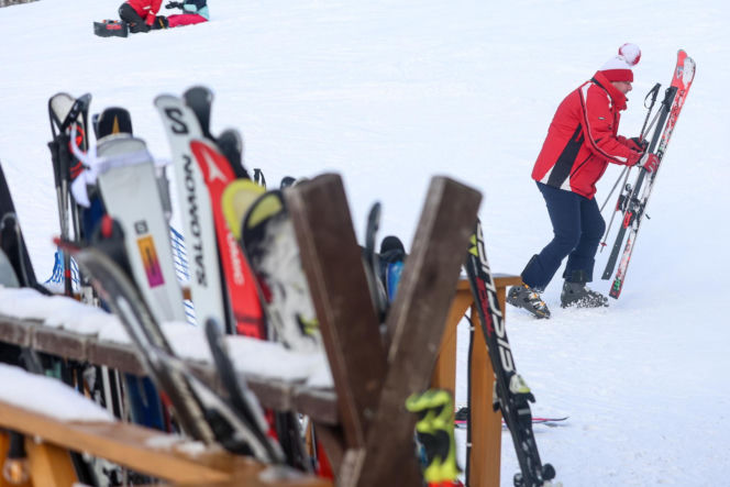 Michał Wójcik z PiS szaleje na nartach